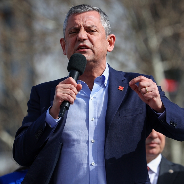 CHP Genel Başkanı Özel: "Egeliler hem kendi evlatlarına hem genel başkanlar...