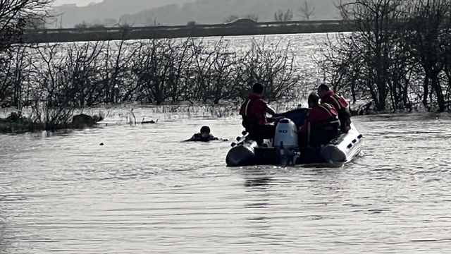 Manisa’da gölet kenarında kaybolan genç aranıyor