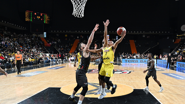 Mersin Spor - Aliağa Petkimspor: 104-103