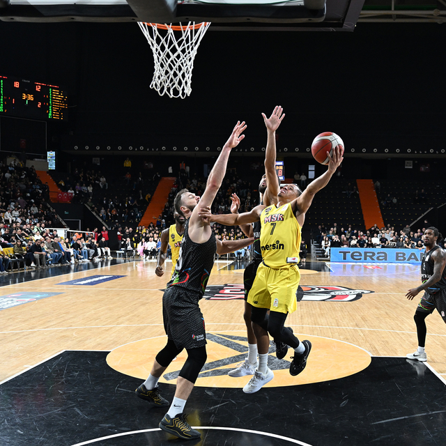 Mersin Spor - Aliağa Petkimspor: 104-103