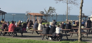 Zonguldak'ta termometreler 24 dereceyi gösterdi