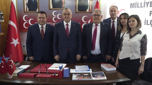 MHP'li Akçay: "CHP cinnet geçiriyor"
