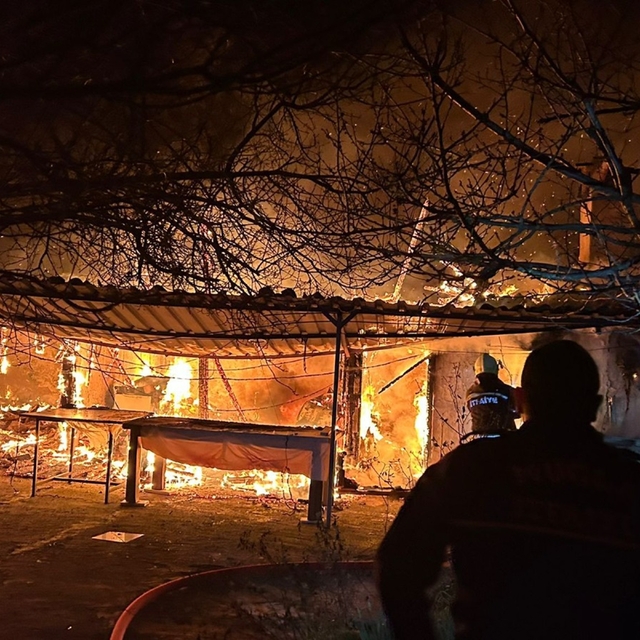 Menteşe'de ev yangını