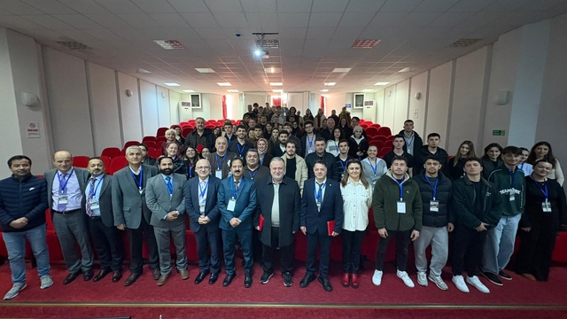 Tekirdağ'da "Sürdürülebilir Hayvansal Üretim ve Çevre" konferansı düzenlendi