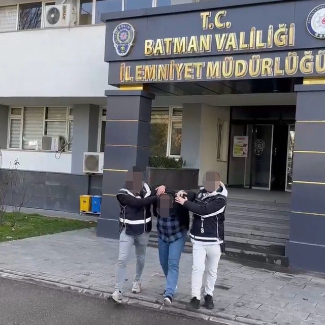 Batman'da 12 dosyadan aranan şahıs yakalandı