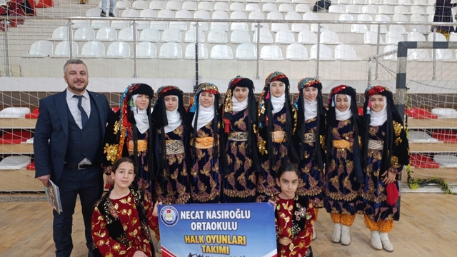 Batman'da Okul Sporları Halk Oyunları Yarışması düzenlendi