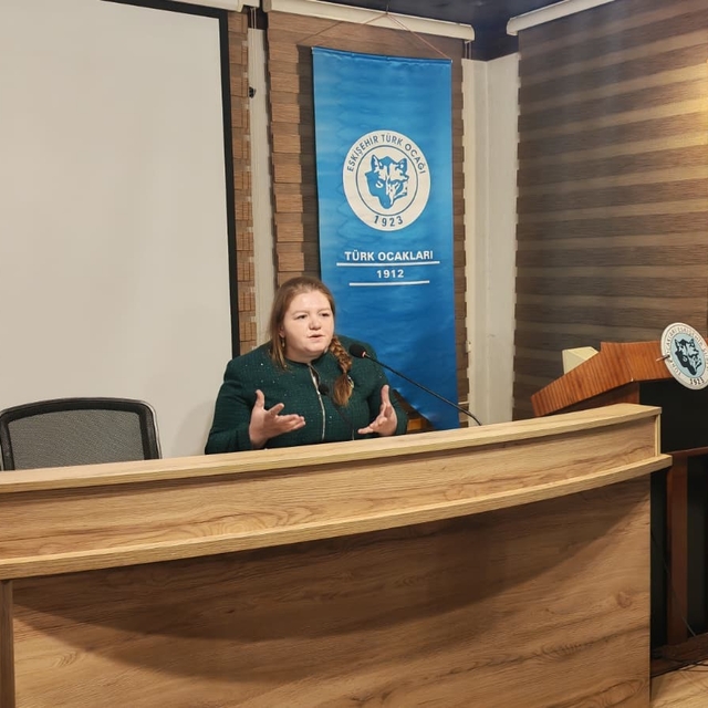 Türk tarımının ve gıda bağımsızlığının önemine dikkat çekildi
Eskişehir Kad...