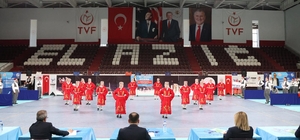 Elazığ'da geleneksel ezgilerle büyük rekabet