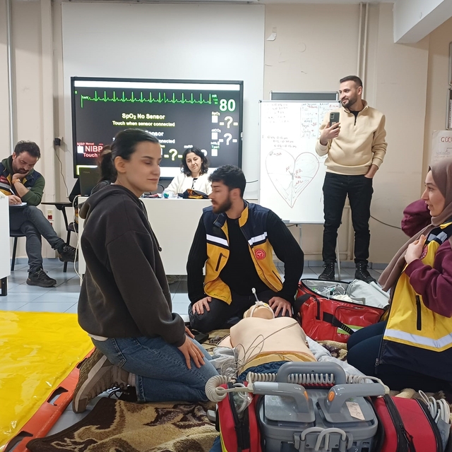 112 personeli eğitimden geçti