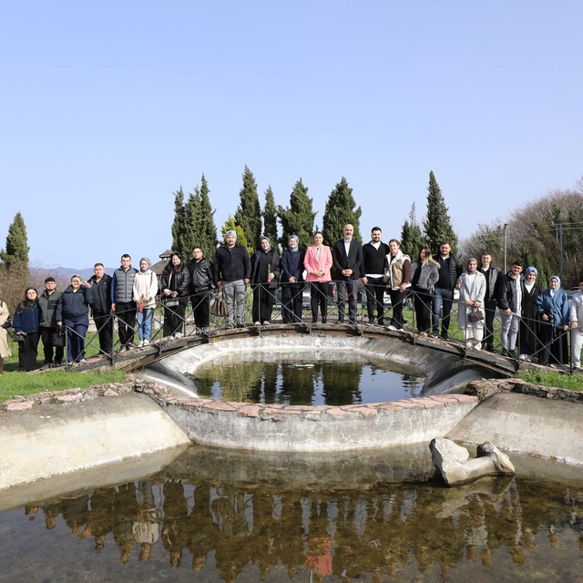 ValisArslan yeni evlenecek çiftlerle bir araya geldi