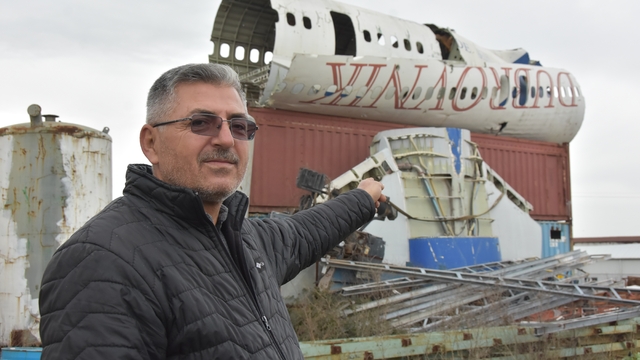 80 bin TL'ye alıp 7 parça halinde TIR'larla taşıdığı Boeing 747'yi 2,5 milyon TL'den satışa çıkardı
