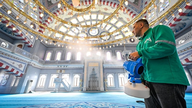 Mersin'in 13 ilçesinde ibadethaneler Ramazan'a hazırlanıyor