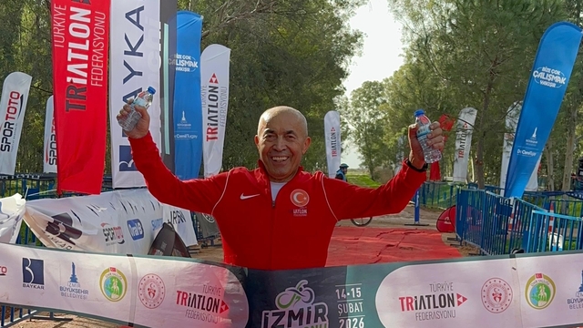 Antalyalı 'Demir Adam' İzmir şampiyonu