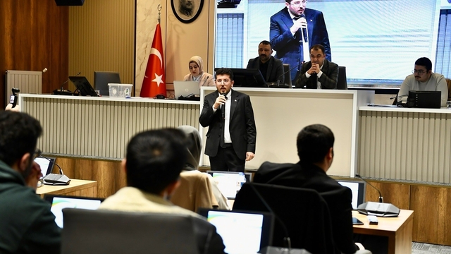 Yeşilyurt Genç Meclis'in yeni başkanı Yusuf Salih Tatar oldu