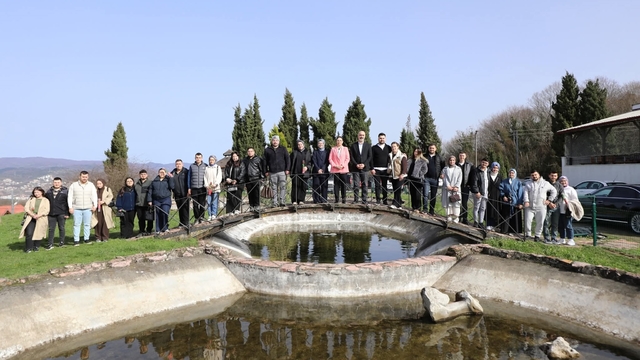 ValisArslan yeni evlenecek çiftlerle bir araya geldi