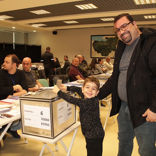 İMO Bursa'da Serdar Atilla Erdem güven tazeledi