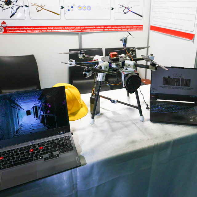 Lise öğrencileri madenlerde gaz kaynaklı risklerin tespiti için yapay zekal...