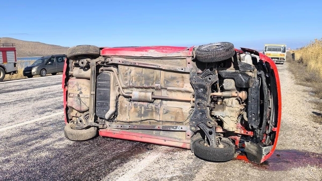Van'da trafik kazası: 1 ölü, 2 yaralı