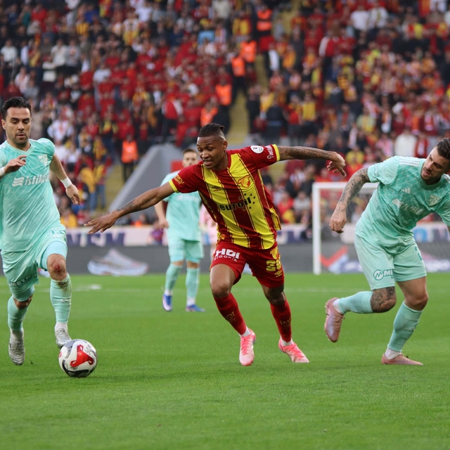 Göztepe Avrupa yolunda frene bastı