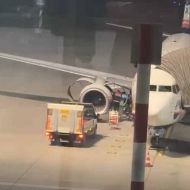 Diyarbakır-Antalya seferini yapan Sunexpres'in 7 saatlik rötarı yolcuların...