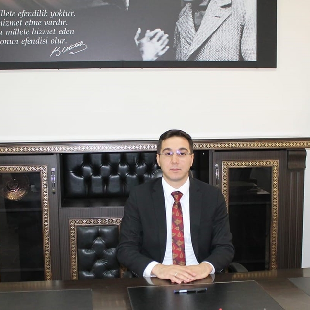 Gercüş Kaymakamı Muhammed Öztaş yılın idarecisi seçildi