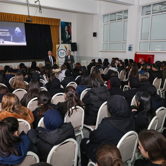 Liseli öğrencilere "Bilinçli su tüketimi" eğitimi verildi