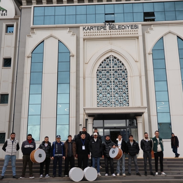 Kartepe'de Ramazan davulcularına görev kartı verildi
