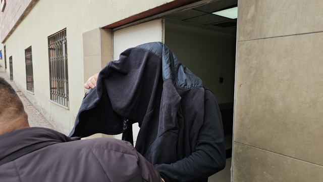 Suç örgütü operasyonunda gözaltına alınan 9 kişi adliyeye sevk edildi