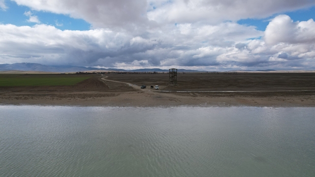Seyfe Gölü'nde flamingo cümbüşü havadan görüntülendi