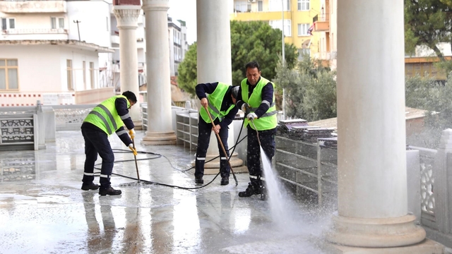 Didim'deki camilerde Ramazan ayı öncesi temizlik çalışmaları yoğunlaştırıldı