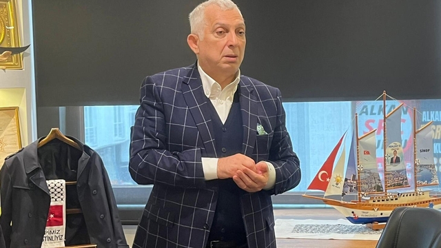 Metin Külünk Sinop'ta partililerle bir araya geldi