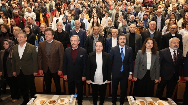AK Parti İl Başkanı Subaşıoğlu; "700 günde Denizli'ye hiçbir hizmet yapmadınız"
AK Parti Acıpayam Genişletilmiş İlçe Danışma Toplantısı yoğun katılımla gerçekleşti