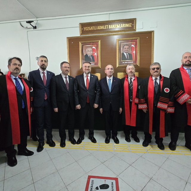 TBMM Başkanvekili Bekir Bozdağ: "1982 Anayasası artık Türkiye'yi taşıyamıyo...