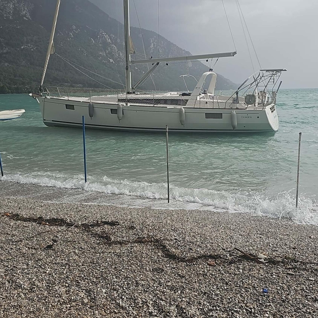 Muğla Akbük'te fırtına etkili oldu