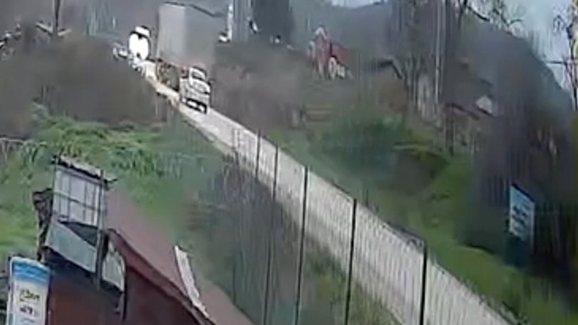 Bursa'daki kaza güvenlik kamerasında