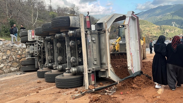 Alanya'da 1 kişinin öldüğü kazada tır şoförü tutuklandı