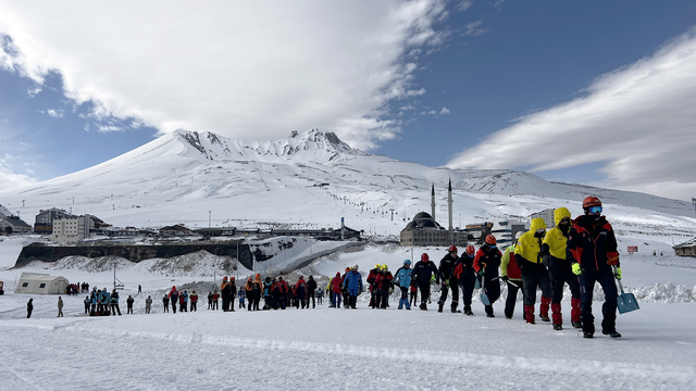 Erciyes'te 171 personelin katılımı ile çığ tatbikatı
