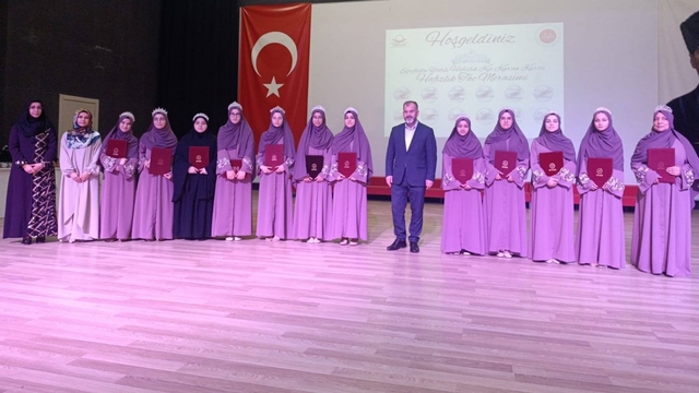 Beyşehir'de hafızlık programı düzenlendi