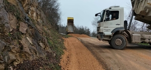 Sarıkaya köyünde altyapı çalışmaları sürüyor