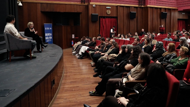 Ünlü yönetmen Karaçelik'in yeni filmi Bursalılarla buluştu