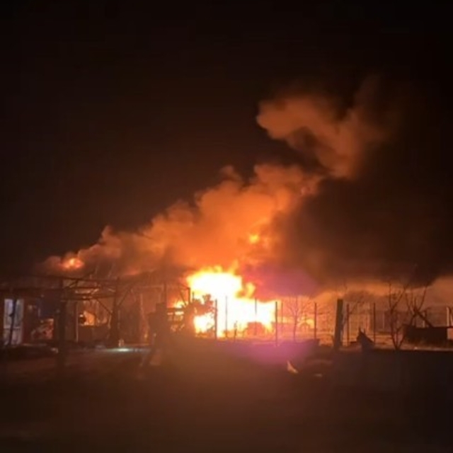 Tekirdağ'da kır evi alev alev yanarak küle döndü