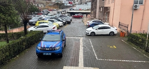 Alaplı'da bir araçta 200 bin adet boş makaron yakalandı