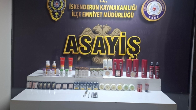 Hatay'da kozmetik ürün çaldığı ileri sürülen 2 şüpheli tutuklandı