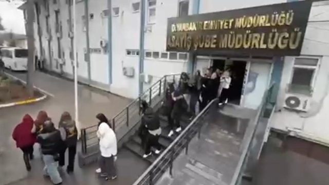 Masaj salonu görünümlü fuhuş ağına 'kadraj' operasyonu: 12 tutuklama