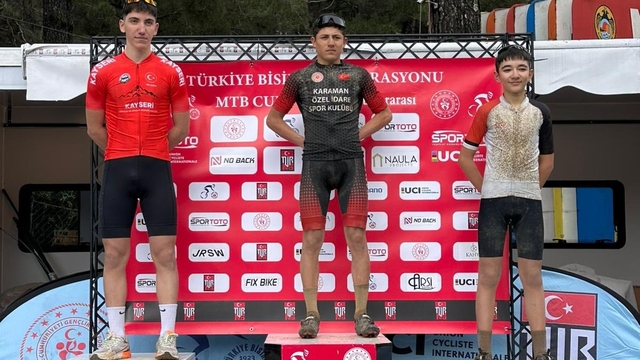 Kayserili bisikletçiler; Alanya'da kürsüye ambargo koydu