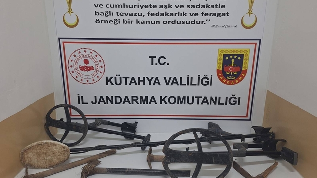 Kütahya'da jandarmadan tarihi eser operasyonu