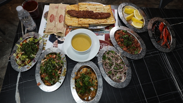 Adanalı kebapçılar Ramazan'a hazır: İftar sofralarında lezzet şöleni yaşanacak