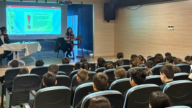 Gelibolu'da öğrencilere gıda güvenilirliği ve israf eğitimi