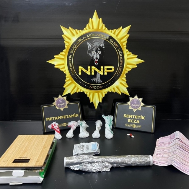 Niğde'de uyuşturucu operasyonlarında yakalanan 9 zanlıdan 3'ü tutuklandı