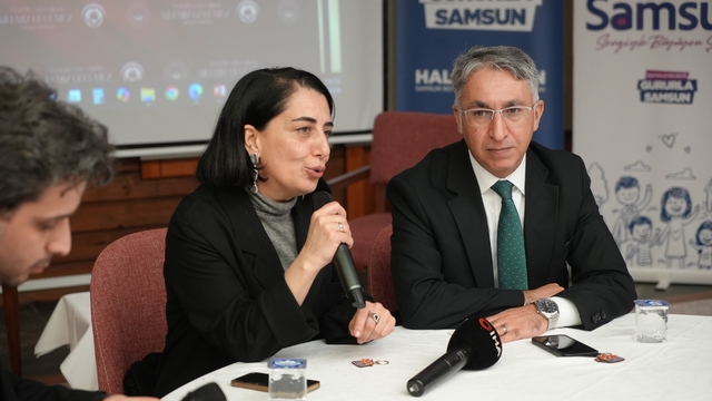 Kaymakam Aydın'ın yürek ısıtan hikayesi: "Down sendromlu evladımız en büyük bereketimiz oldu"
"Evlenecek Gençlerin Desteklenmesi Projesi" etkinliği